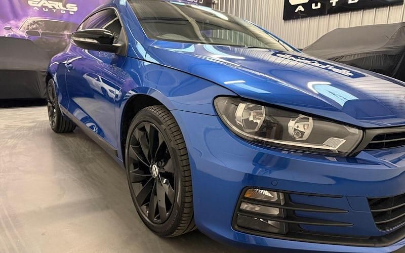 Begagnad VW Scirocco GT 180 HK (132 kW) 2017 Blå Sportkupé