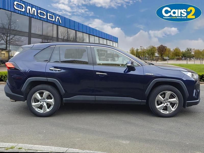Used Toyota RAV4 2019 Blue SUV