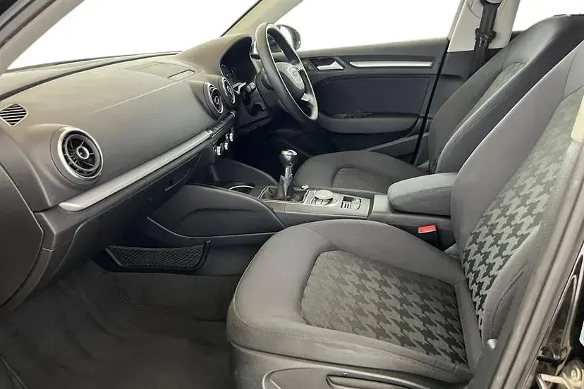 Used Audi A3 Design 150 HP (110 kW) 2014 Brilliant black