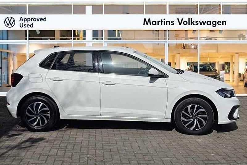 Used VW Polo Life 80 HP (58 kW) 2023 White Hatchback