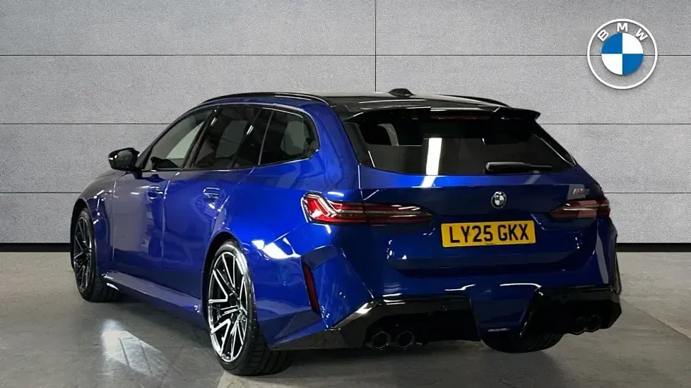 Used BMW M5 Comfort Edition 717 HP (527 kW) 2025 Blue Estate