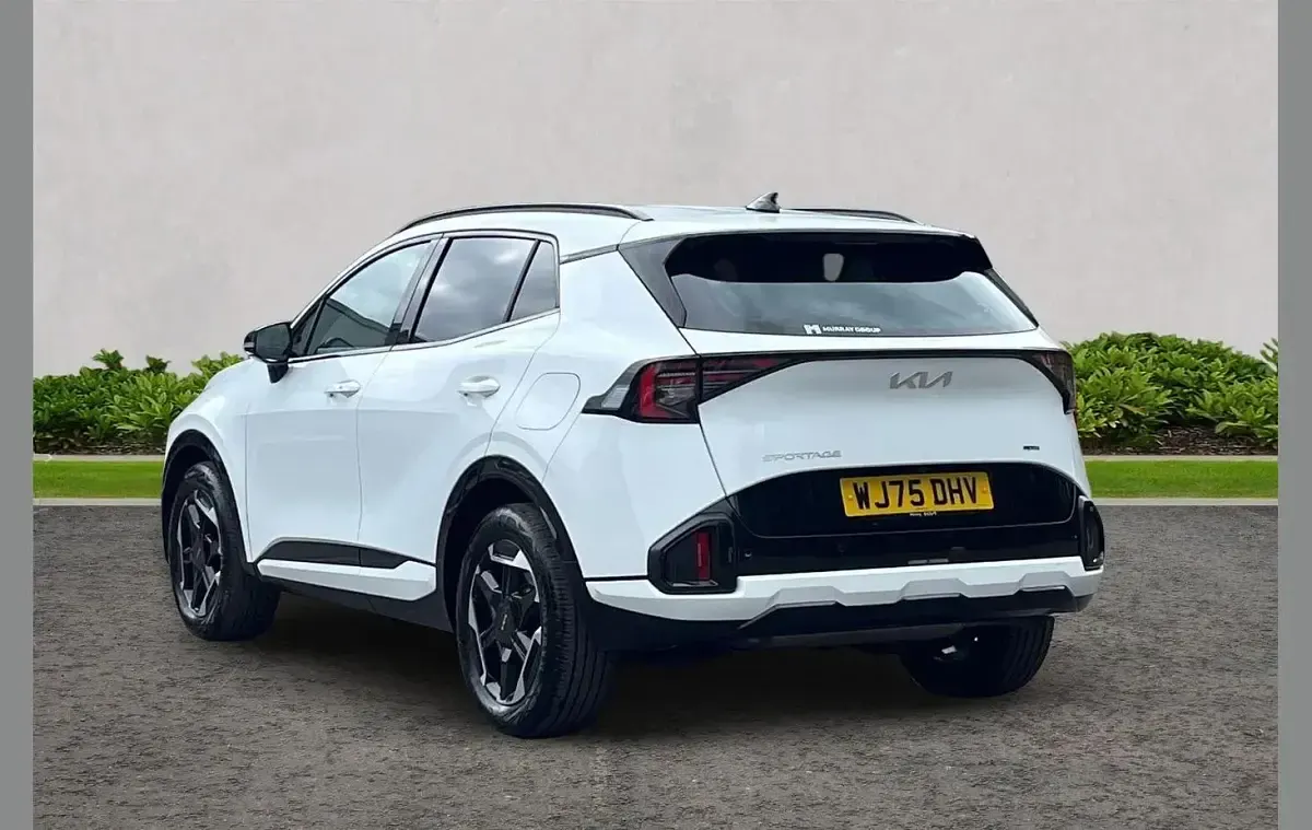 Used Kia Sportage GT-Line 147 HP (108 kW) 2025 White SUV
