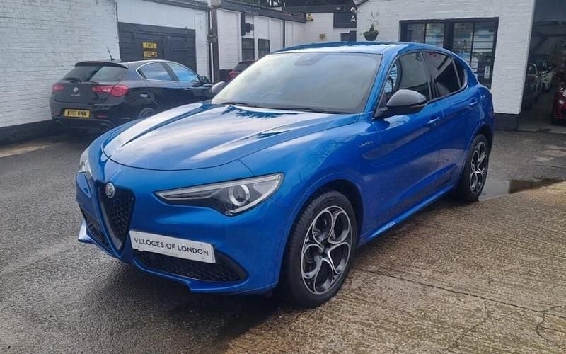 Used Alfa Romeo Stelvio Veloce 280 HP (205 kW) 2022 Blue SUV