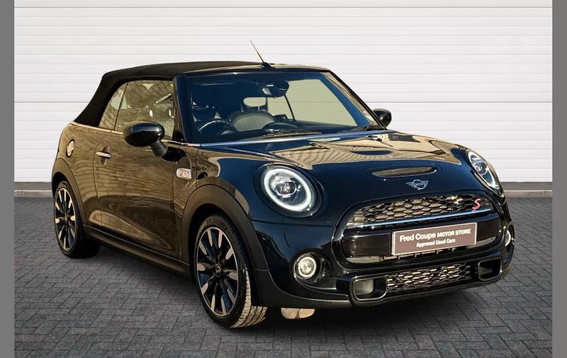 Black Used 2019 Mini Cooper S Cabriolet Exclusive Cabriolet | £17,995 (Fair price) - Image 1/4