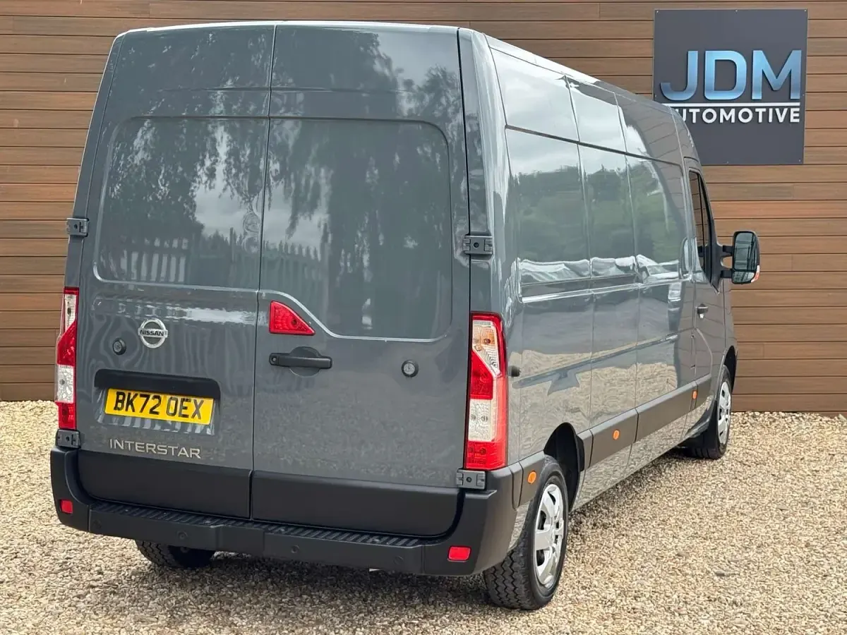 Used Nissan Interstar Acenta 135 HP (99 kW) 2022 Grey Van