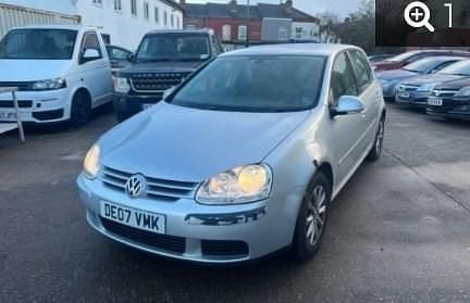 Begagnad VW Golf V Match 2007 Silver Halvkombi