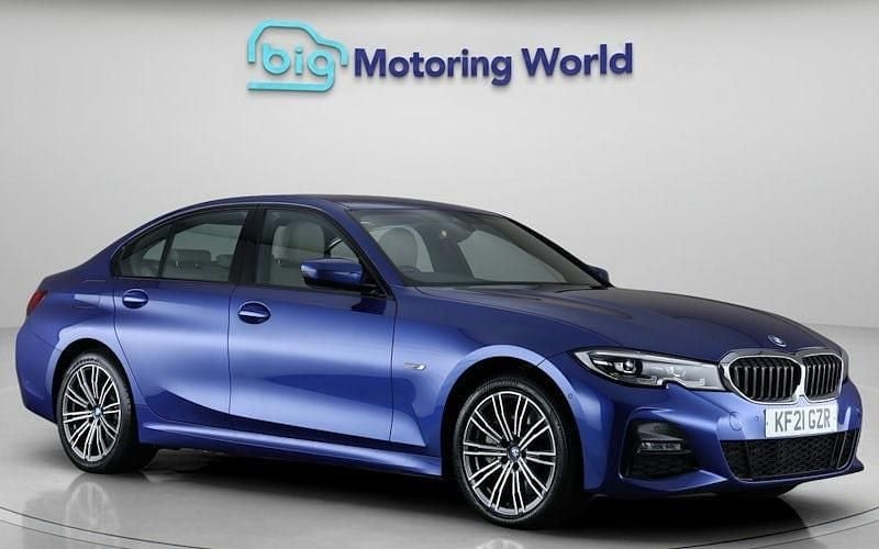 Used 2022 BMW 330e M Sport Sedan | £21,000 (Good price) - Image 1/4