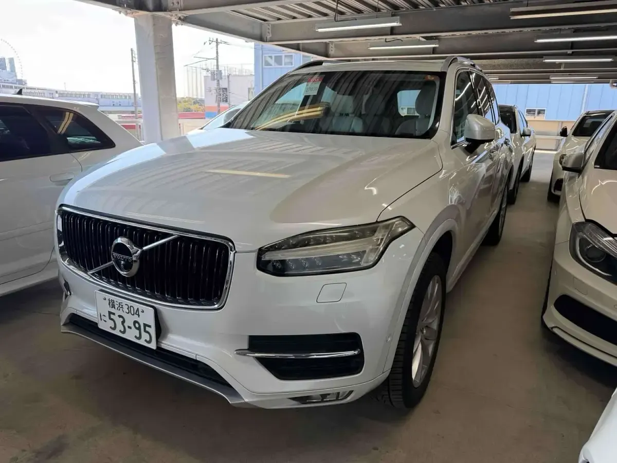 Used Volvo XC90 Momentum 2016 White SUV