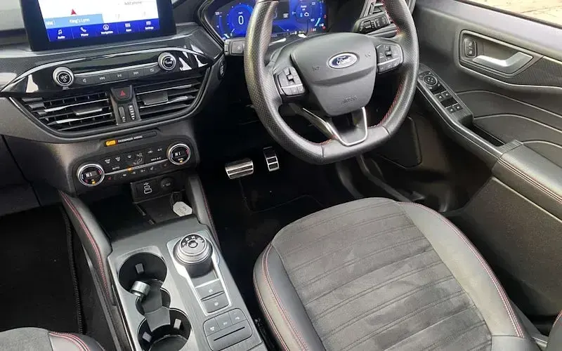 Used Ford Kuga ST-Line X 225 HP (165 kW) 2022 White SUV