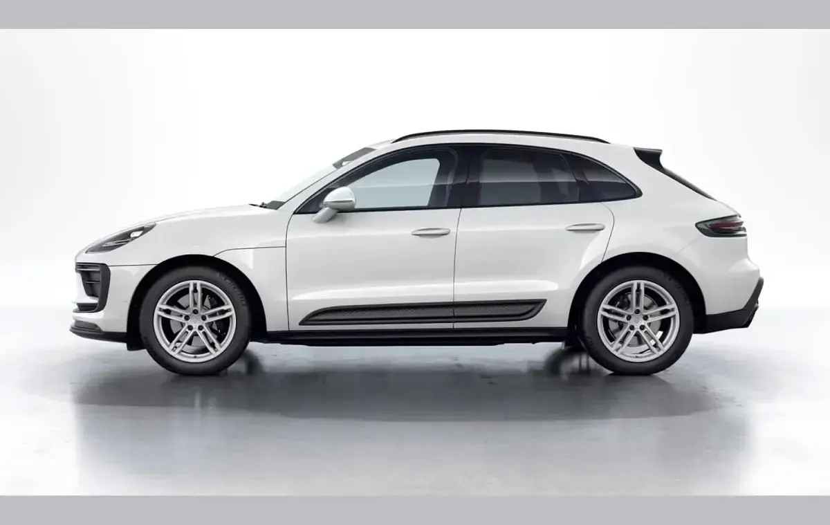 Used Porsche Macan 261 HP (191 kW) 2024 White SUV
