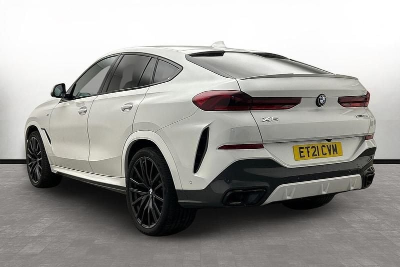 Used BMW X6 M Sport 340 HP (250 kW) 2021 White SUV