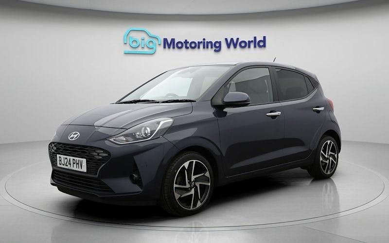 Used Hyundai i10 Premium 67 HP (49 kW) 2023 Hatchback