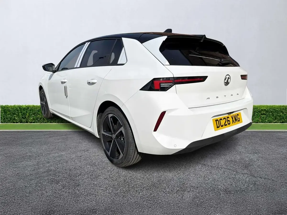New Vauxhall Astra 2026 Arctic white Hatchback