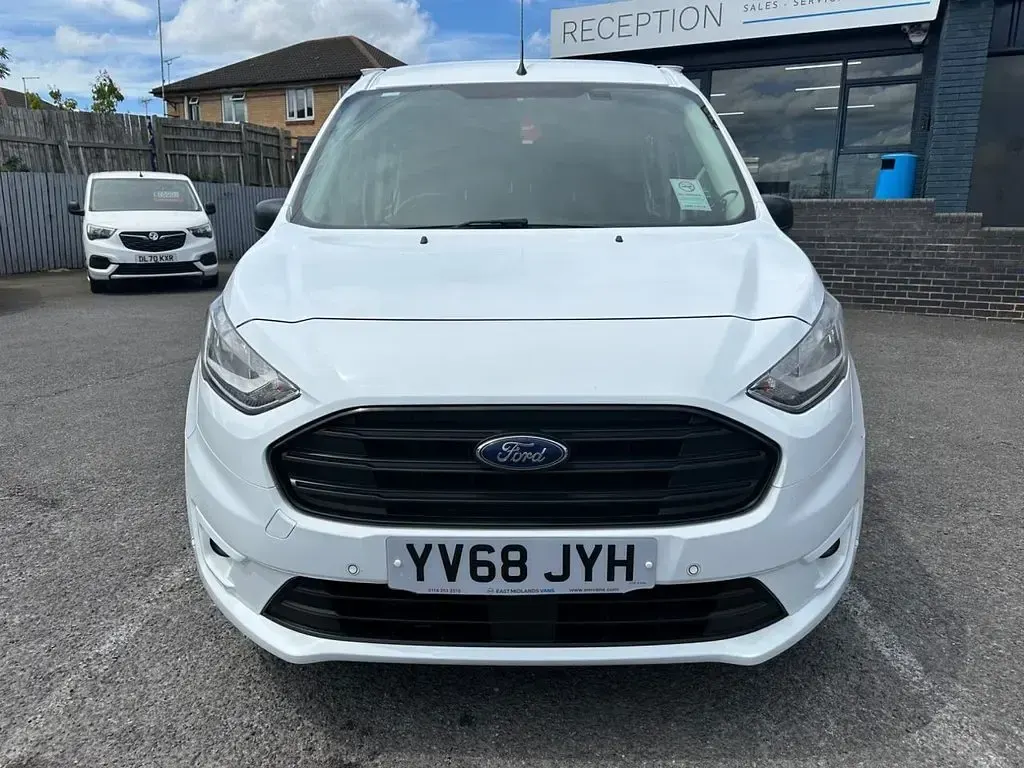 Used Ford Transit Connect Trend 2019 White MPV