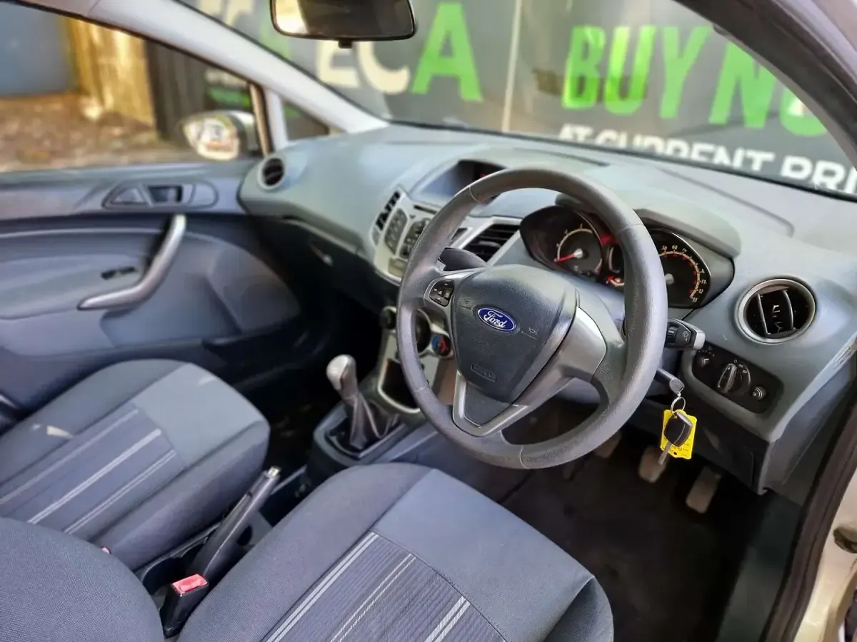 Used Ford Fiesta Style 2009 Silver Hatchback