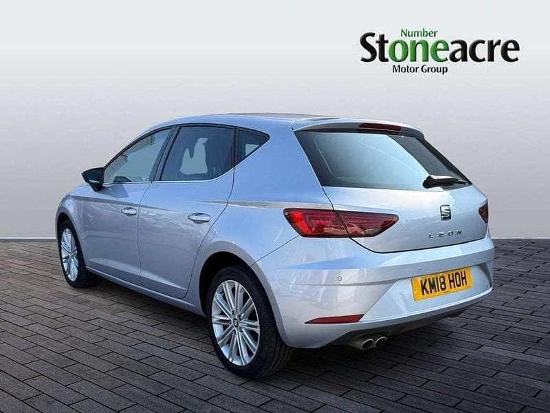 Begagnad Seat Leon XCELLENCE 147 HK (108 kW) 2018 Silver Halvkombi