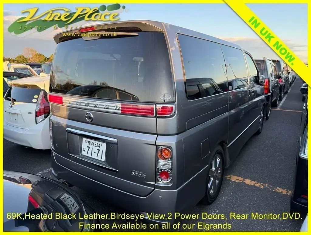 Used Nissan Elgrand 2010 Grey MPV