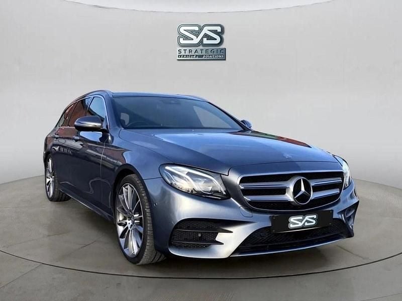 Begagnad Mercedes E220 AMG line 2017 Grå Kombi
