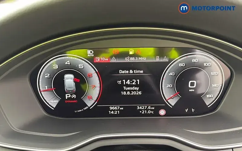 Used Audi A4 S-Line 204 HP (150 kW) 2024 White Estate
