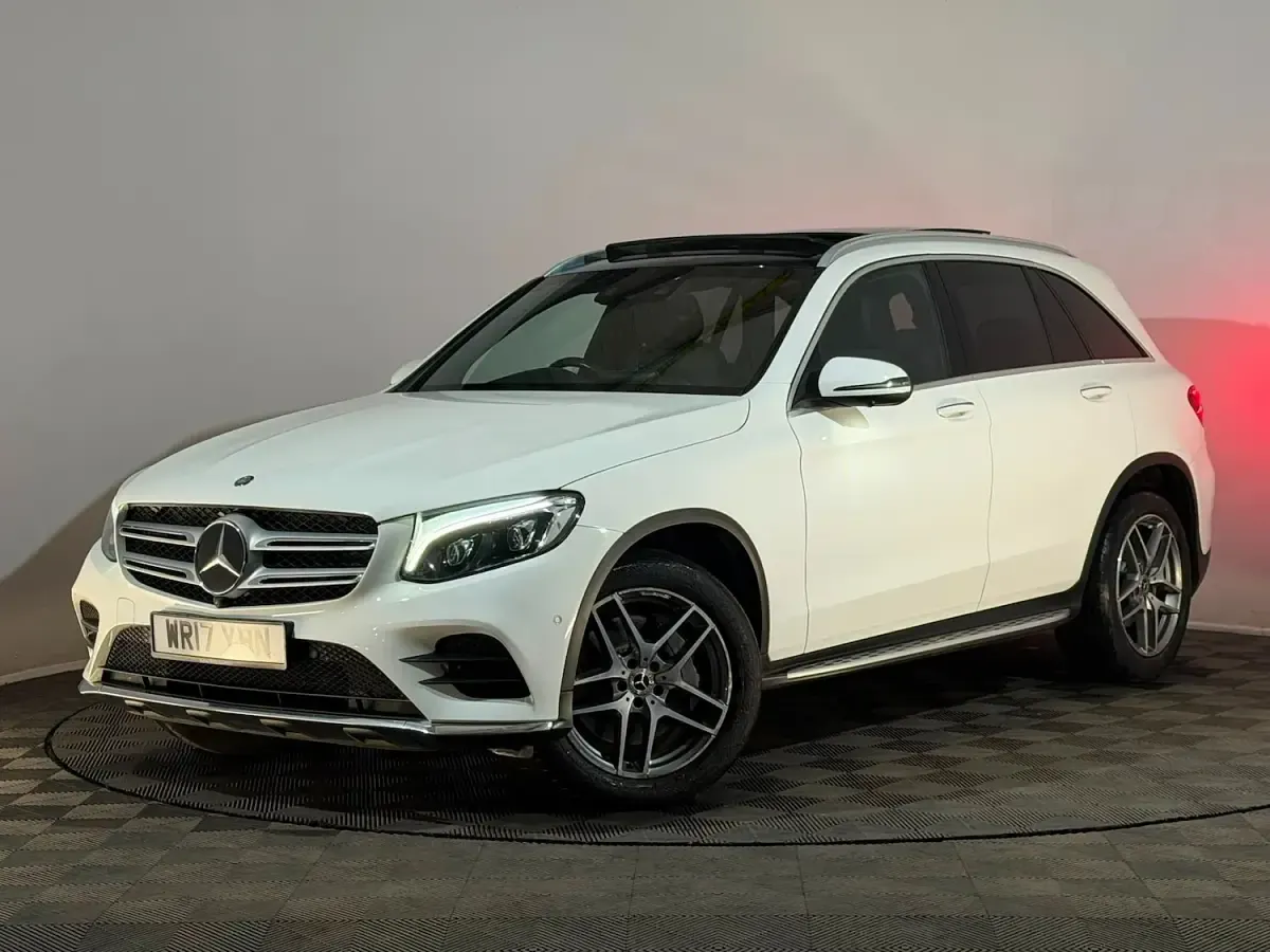 Used Mercedes GLC250 AMG line 205 HP (150 kW) 2017 White SUV