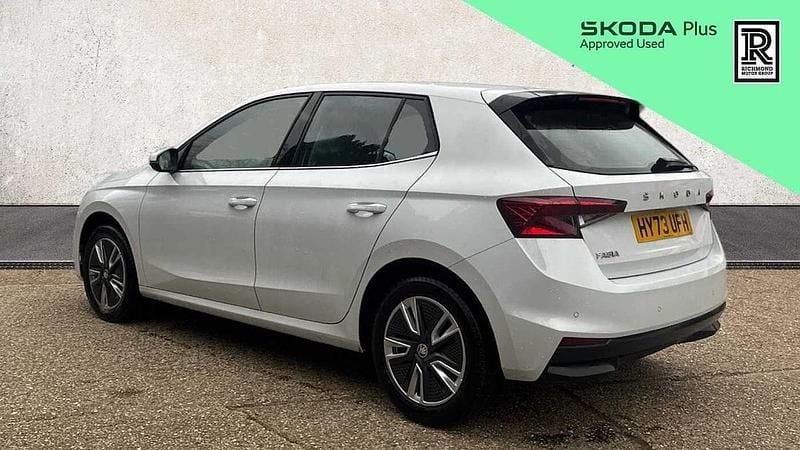 Used Skoda 110 R SE L 81 HP (59 kW) 2023 Moon white metallic Hatchback