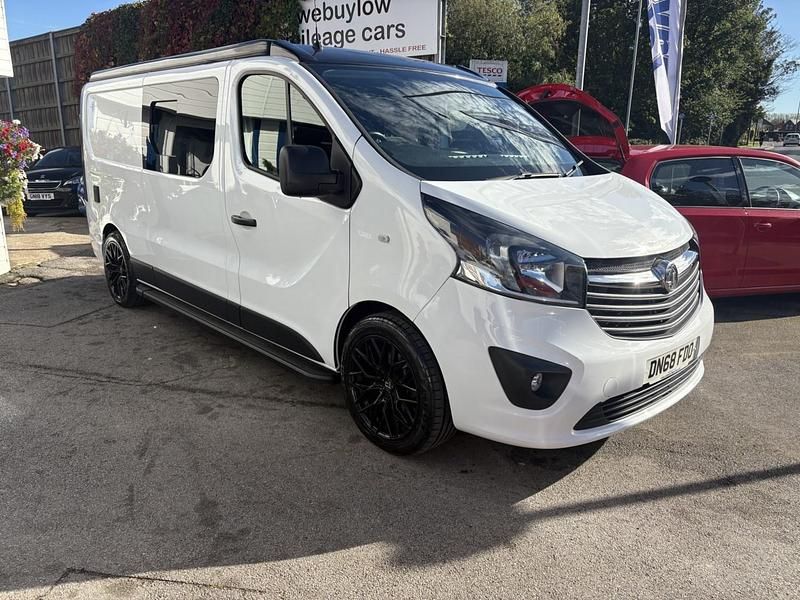 White Used 2018 Vauxhall Vivaro Sportive MPV | £27,995 - Image 1/4