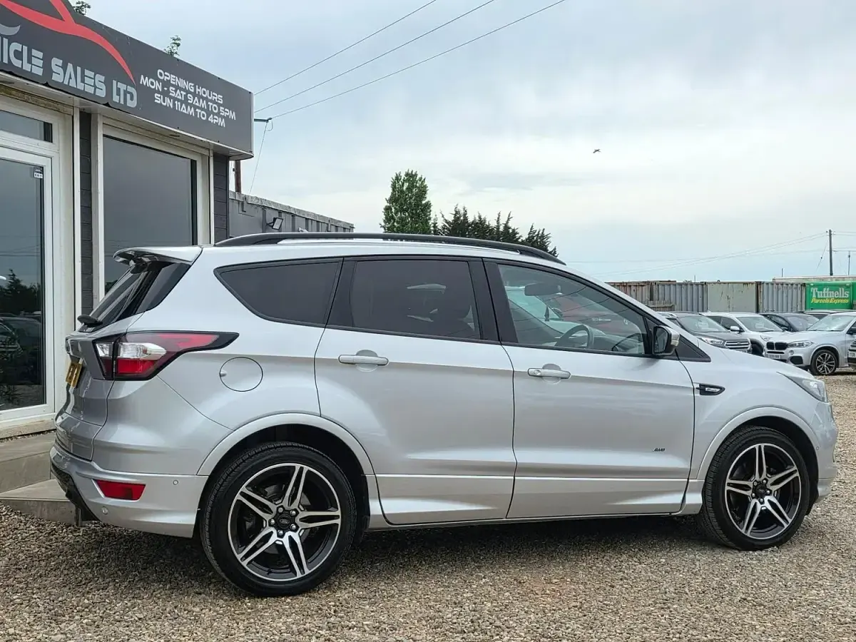 Used Ford Kuga ST-Line 180 HP (132 kW) 2018 Silver SUV