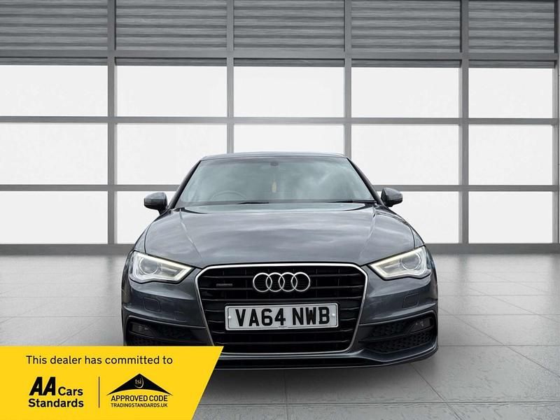 Begagnad Audi A3 S-Line 184 HK (135 kW) 2015 Grå Halvkombi