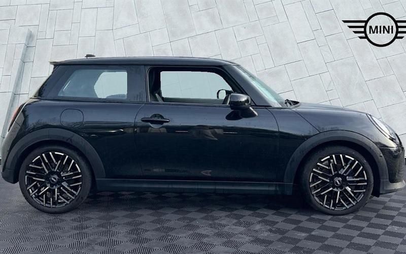 Used Mini Cooper Exclusive 204 HP (150 kW) 2026 Hatchback
