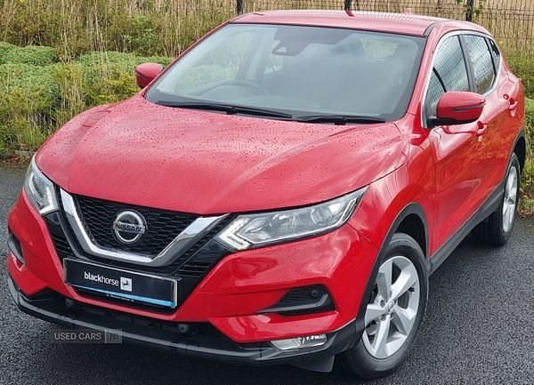 Red Used 2020 Nissan Qashqai Acenta Premium SUV | £11,450 (Super price) - Image 1/2