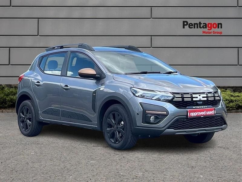 Grey Used 2025 Dacia Sandero Extreme Hatchback | £16,795 (Fair price) - Image 1/4