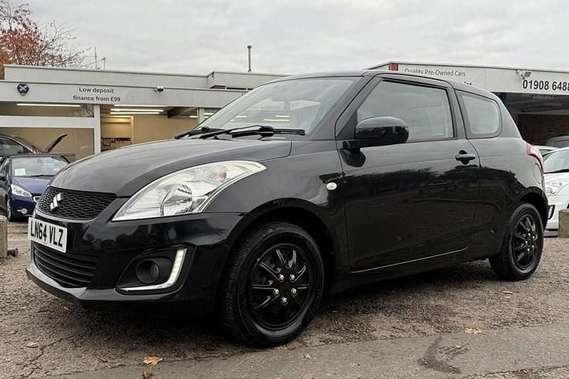 Black Used 2014 Suzuki Swift Hatchback | £3,999 (Good price) - Image 1/1