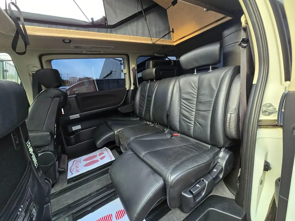 Usado Nissan Elgrand 2025 Blanco Monovolumen