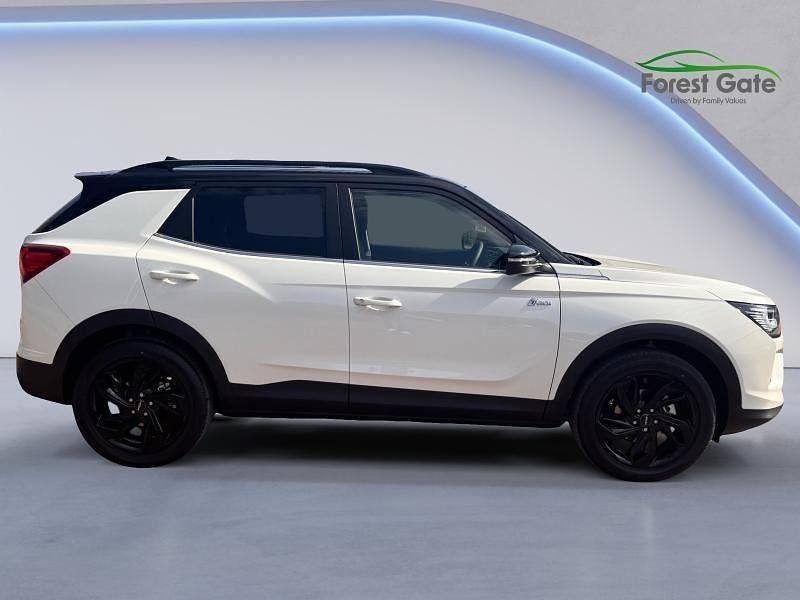 New Ssangyong (KGM) Korando 2025 White Estate