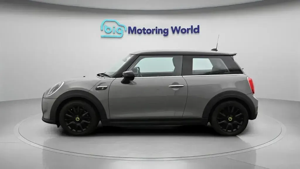 Used Mini Cooper SE Hatch 135 kW (184 HP) 2022 Hatchback