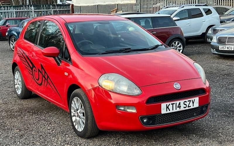 Used Fiat Punto Easy 69 HP (50 kW) 2014 Hatchback