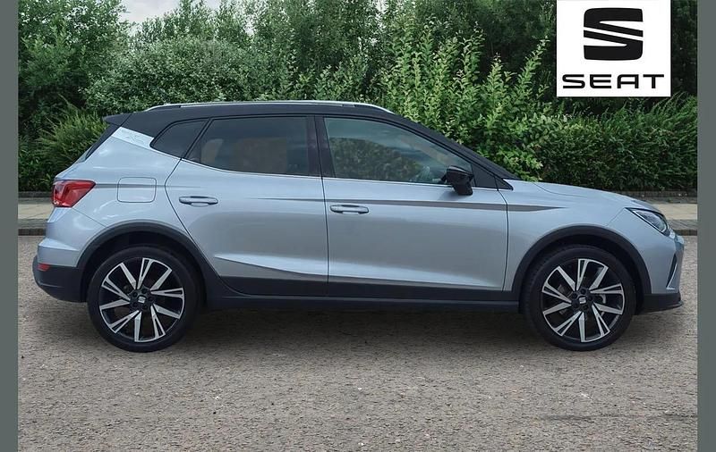 Used Seat Arona FR 110 HP (80 kW) 2023 Silver SUV