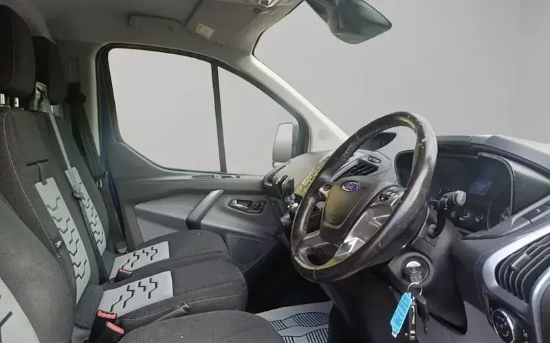 Used Ford Transit Custom Limited 170 HP (125 kW) 2017 Van
