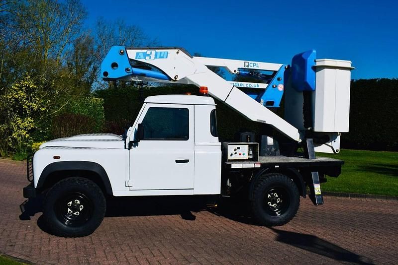 Usado Land Rover Defender 2015 Branco Pickup