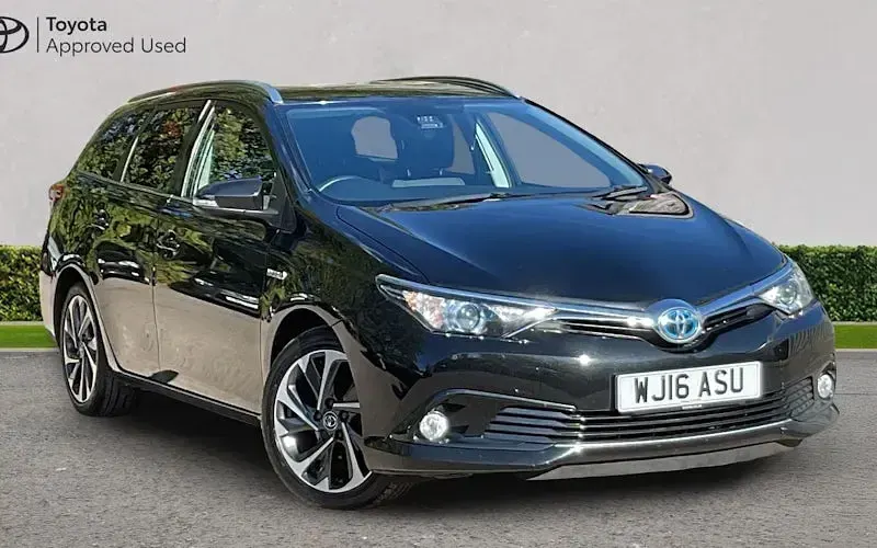 Used Toyota Auris Touring Sports Design 136 HP (100 kW) 2017 Estate