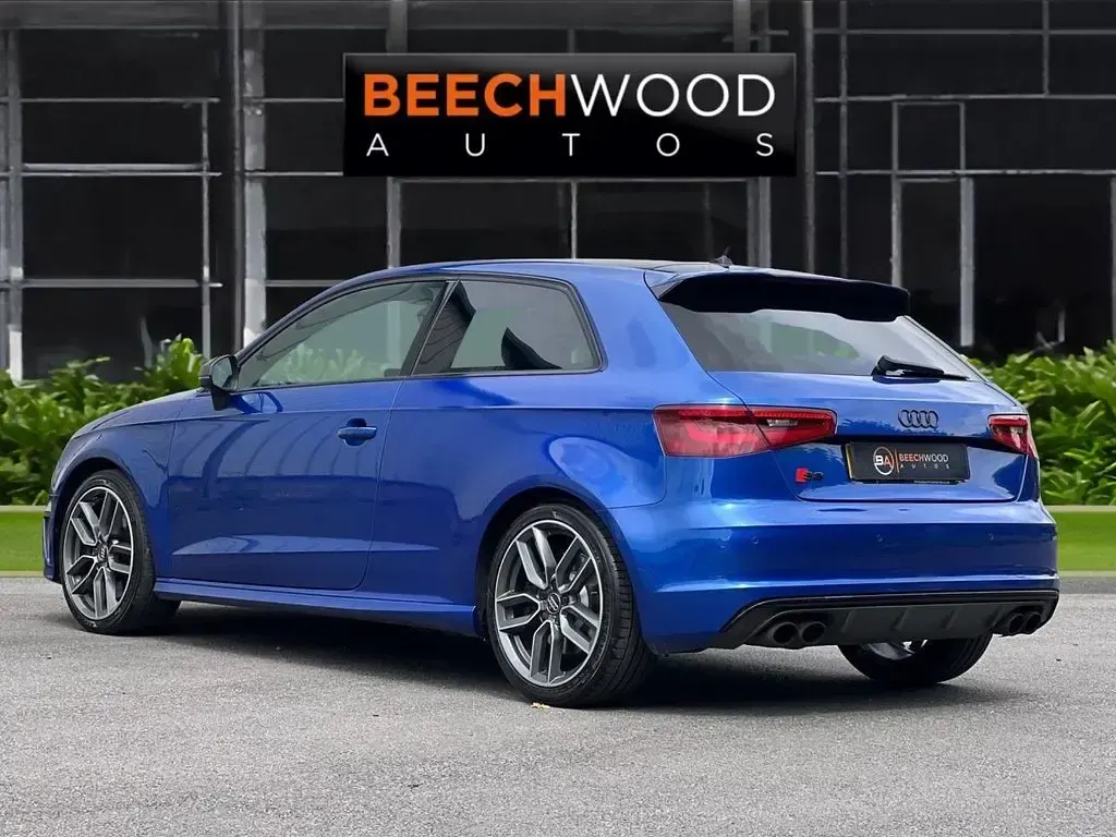Used Audi S3 Sportback Design 310 HP (228 kW) 2014 Blue Hatchback