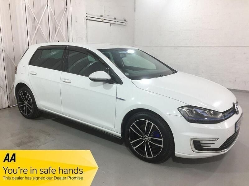 Used VW Golf VII GTE 204 HP (150 kW) 2016 White Hatchback