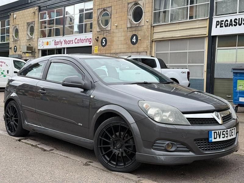 Second-hand Vauxhall Astra SRi 138 CP (101 kW) 2009 Gri Hatchback