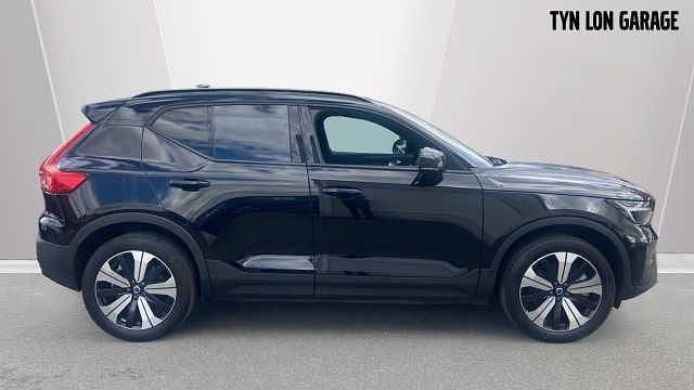Used Volvo XC40 Core 167 kW (228 HP) 2023 Black SUV