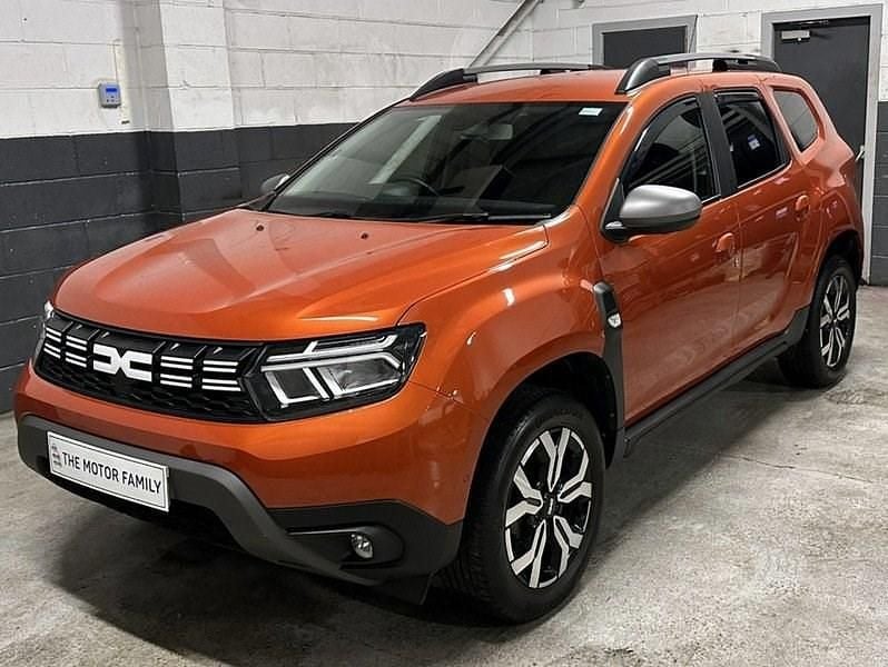 Used Dacia Duster Journey 90 HP (66 kW) 2023 Orange SUV