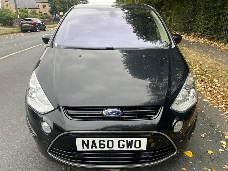 Used Ford S-MAX Titanium 2010 Black MPV
