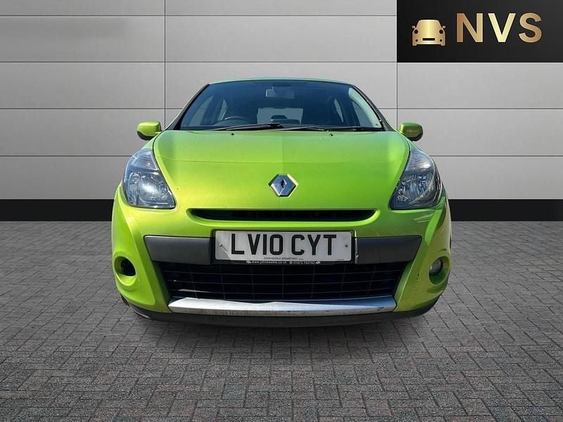 Used Renault Clio II Privilege 86 HP (63 kW) 2010 Green Hatchback