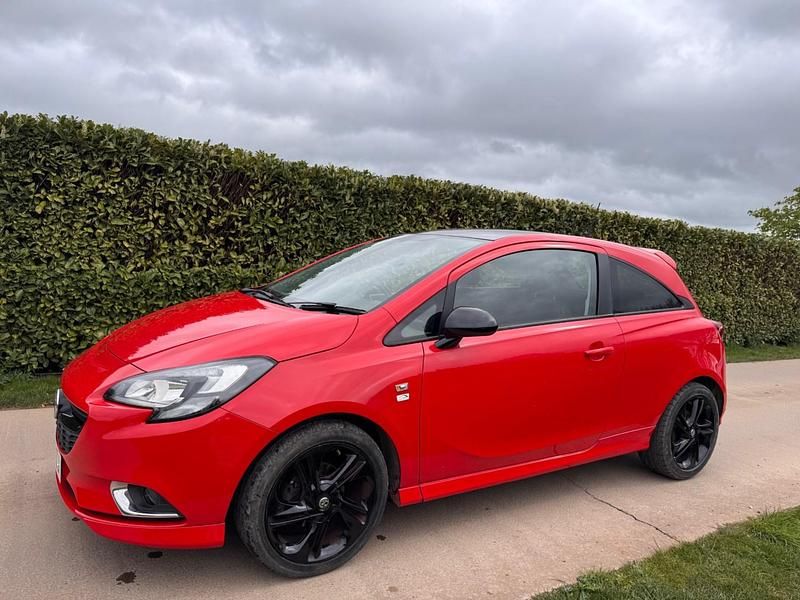 Second-hand Vauxhall Corsa Edition 2015 Roșu Hatchback