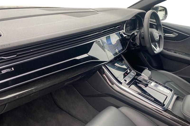 Used Audi Q8 Black Edition 286 HP (210 kW) 2025 Blue SUV