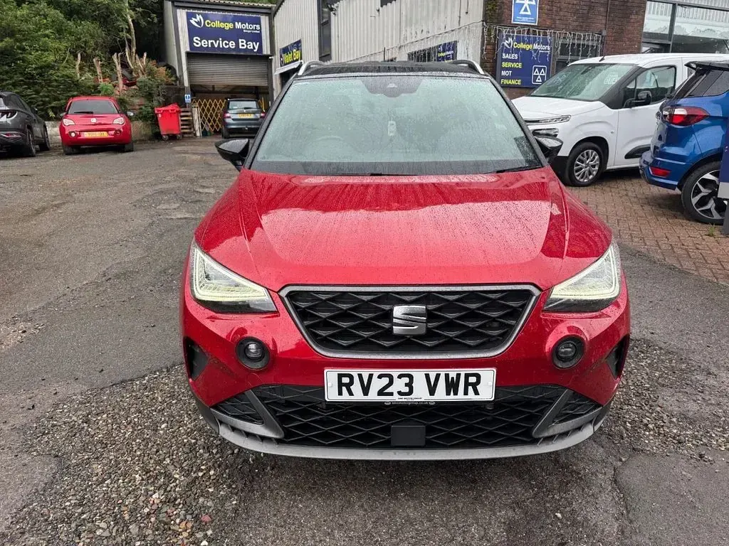 Used Seat Arona FR 2023 Red SUV